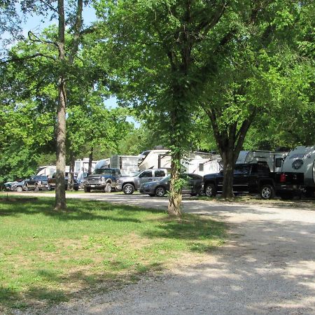 Bar M Resort & Campground ブランソン・ウェスト エクステリア 写真